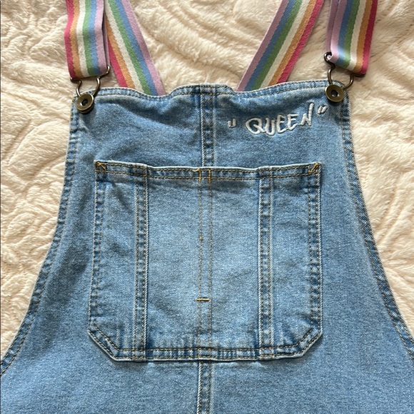 Queen Pride Denim Overalls Rainbow Straps - Medium - Picture 6 of 7